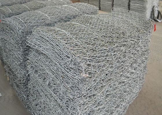 I 100 x 100 millimetri pesanti hanno saldato la rete metallica esagonale di acciaio inossidabile dei canestri del gabbione